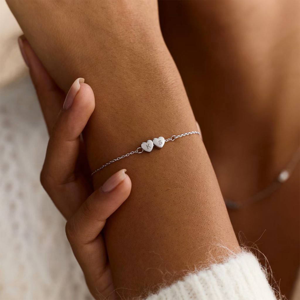 Marquage au laser fibré d'un bracelet en argent