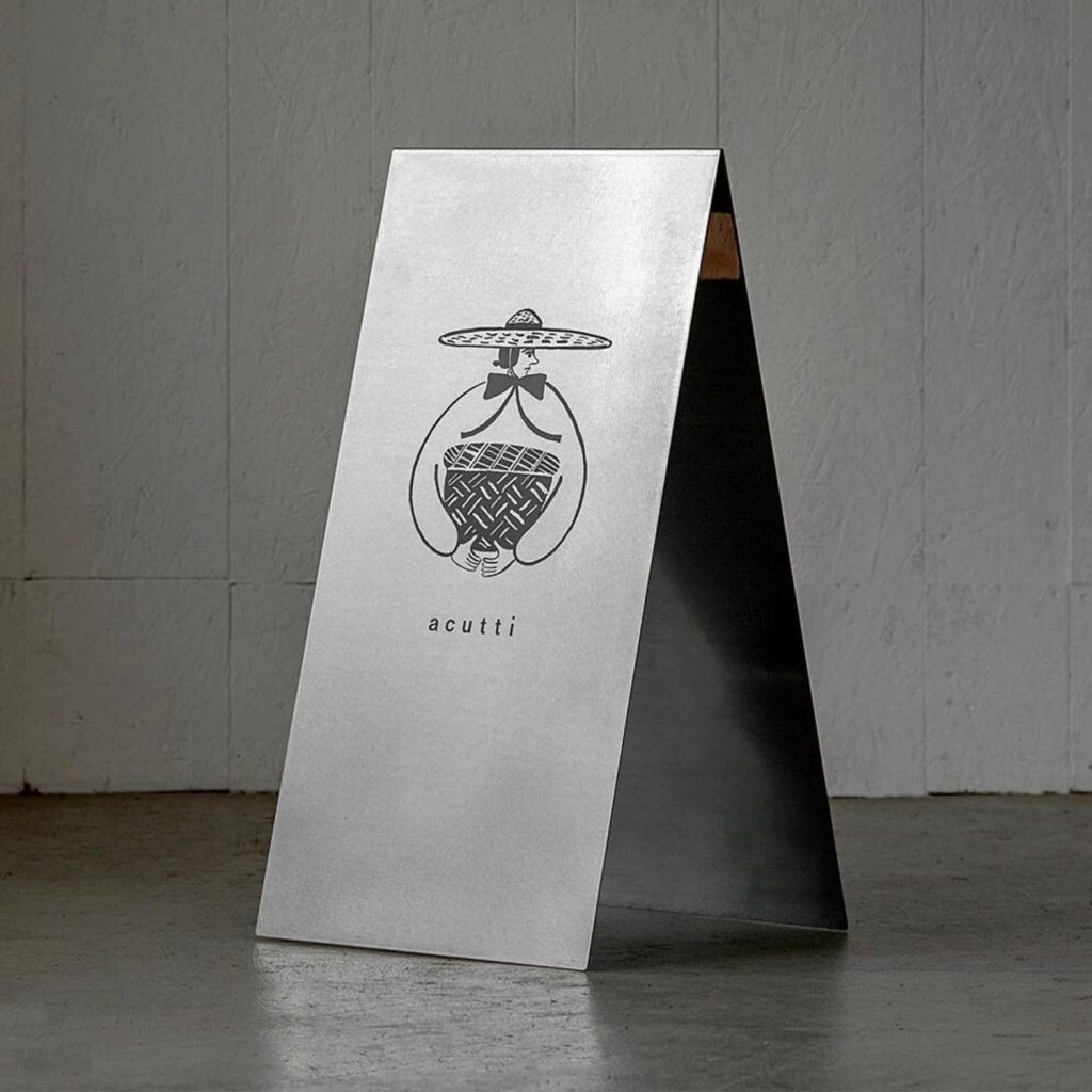 Chevalet en inox avec un marquage laser fibré