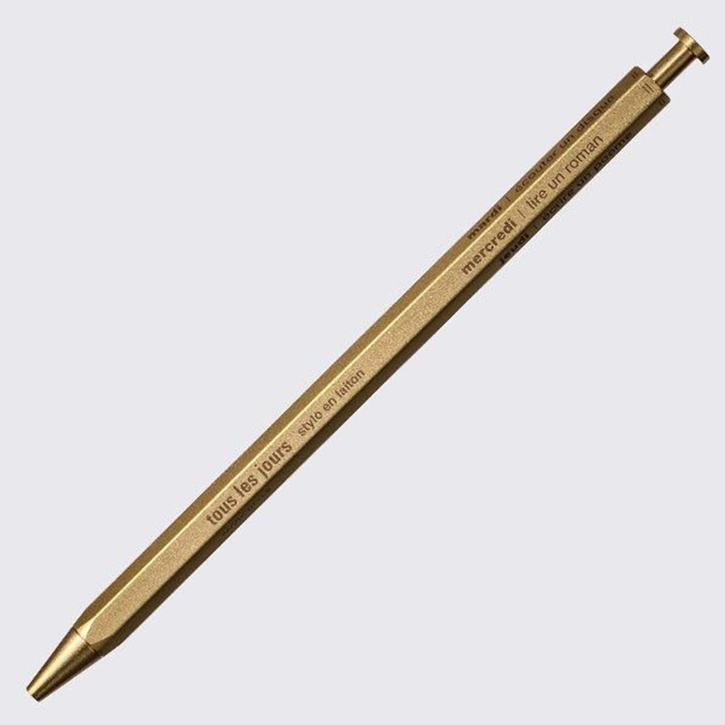 Stylo en laiton personnalisé par un marquage au laser fibre