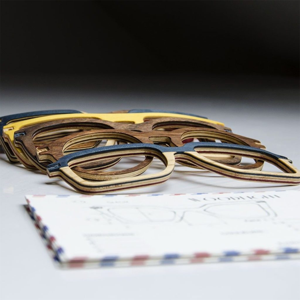 Découpe au laser CO₂ montures de lunettes en bois