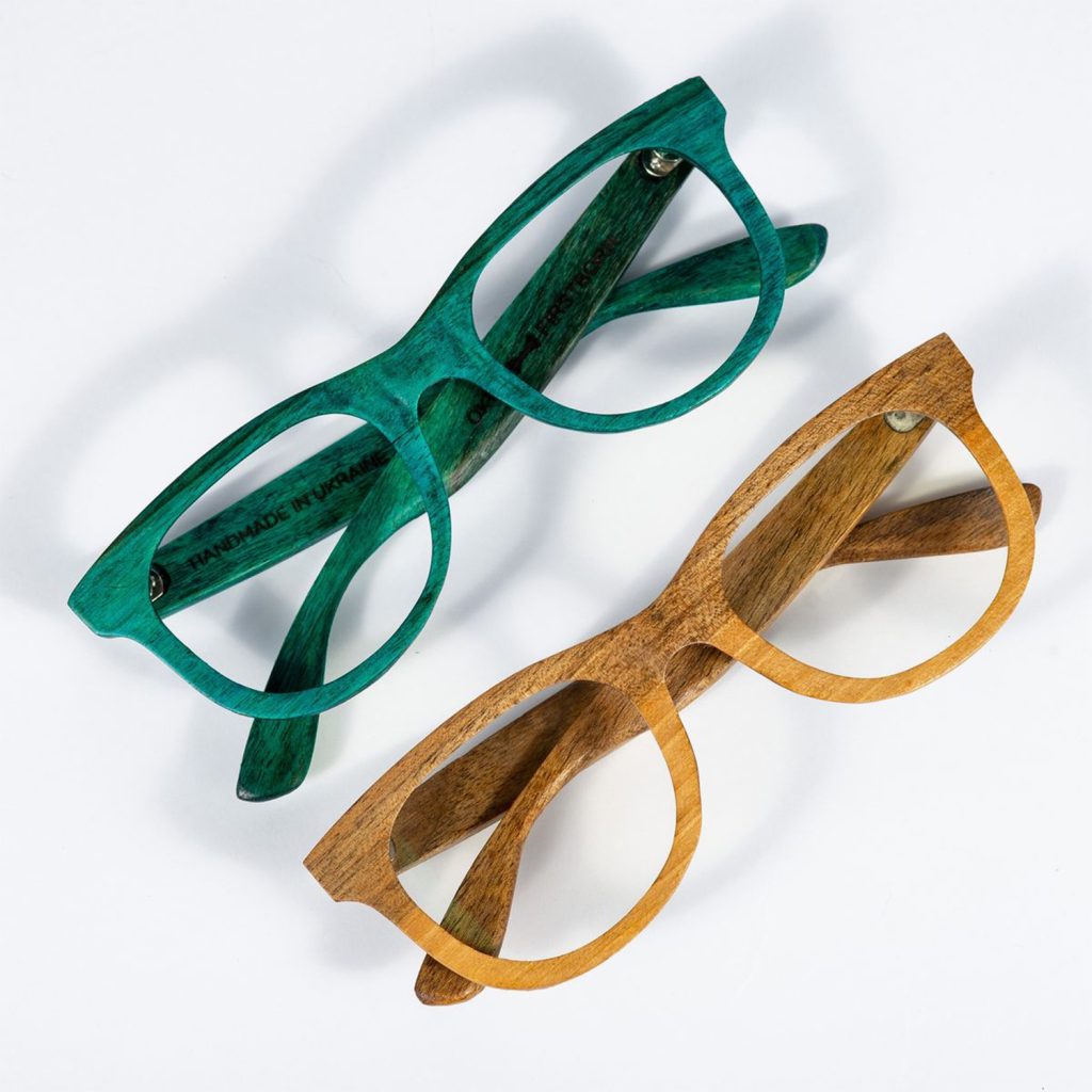 Découpe au laser CO₂ de montures de lunettes en bois