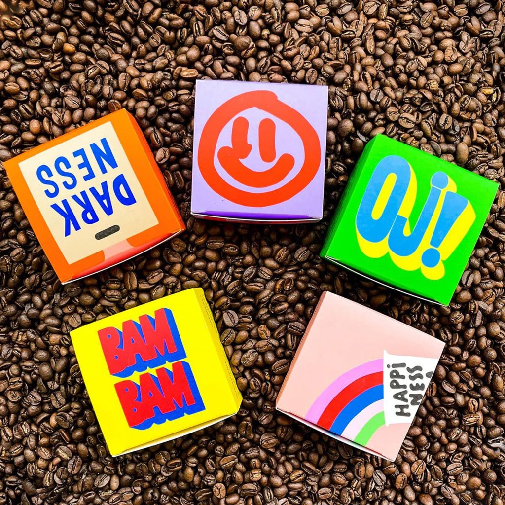Impression UV sur des boites à café en carton