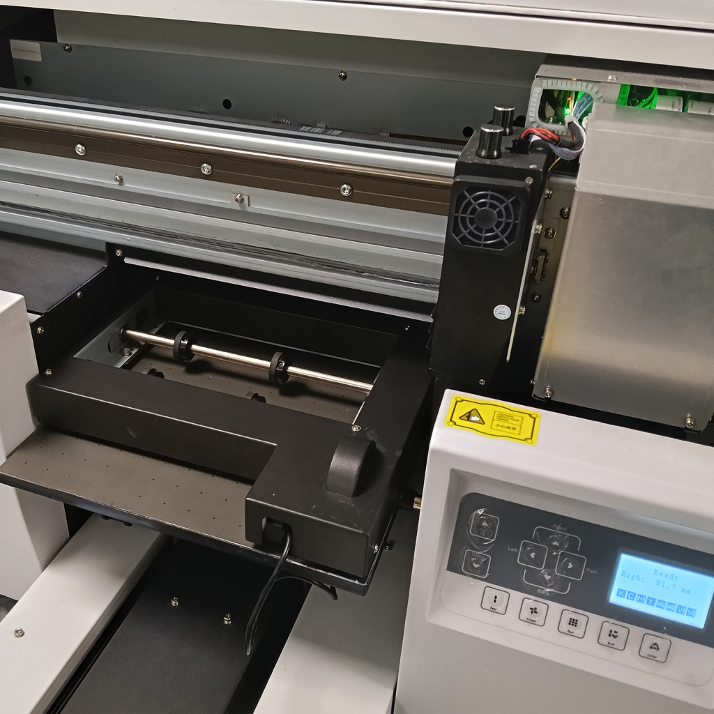 Outil rotatif sur machine d'impression Uv Led