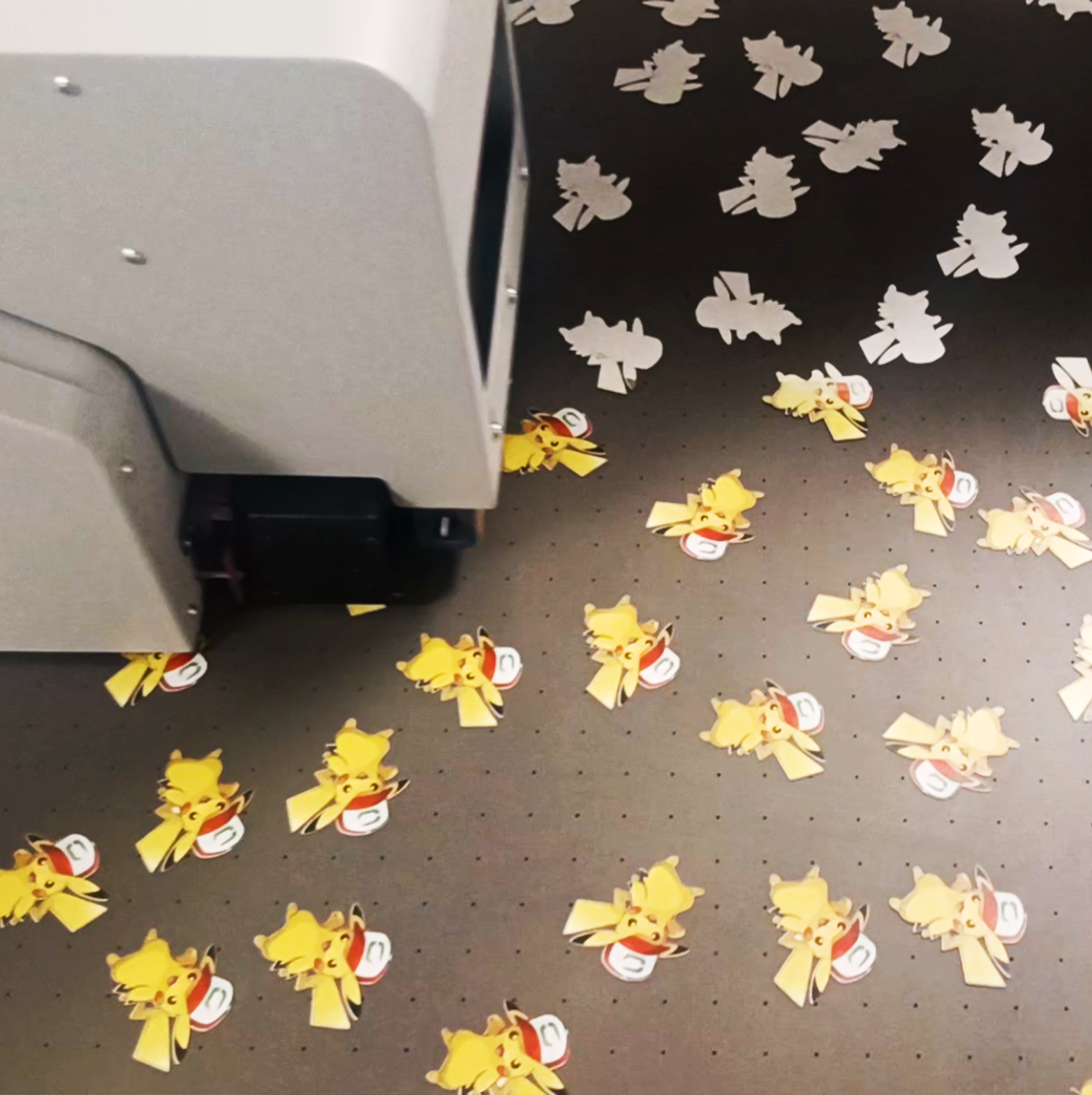 Reconnaissance de formes sur imprimante UV led