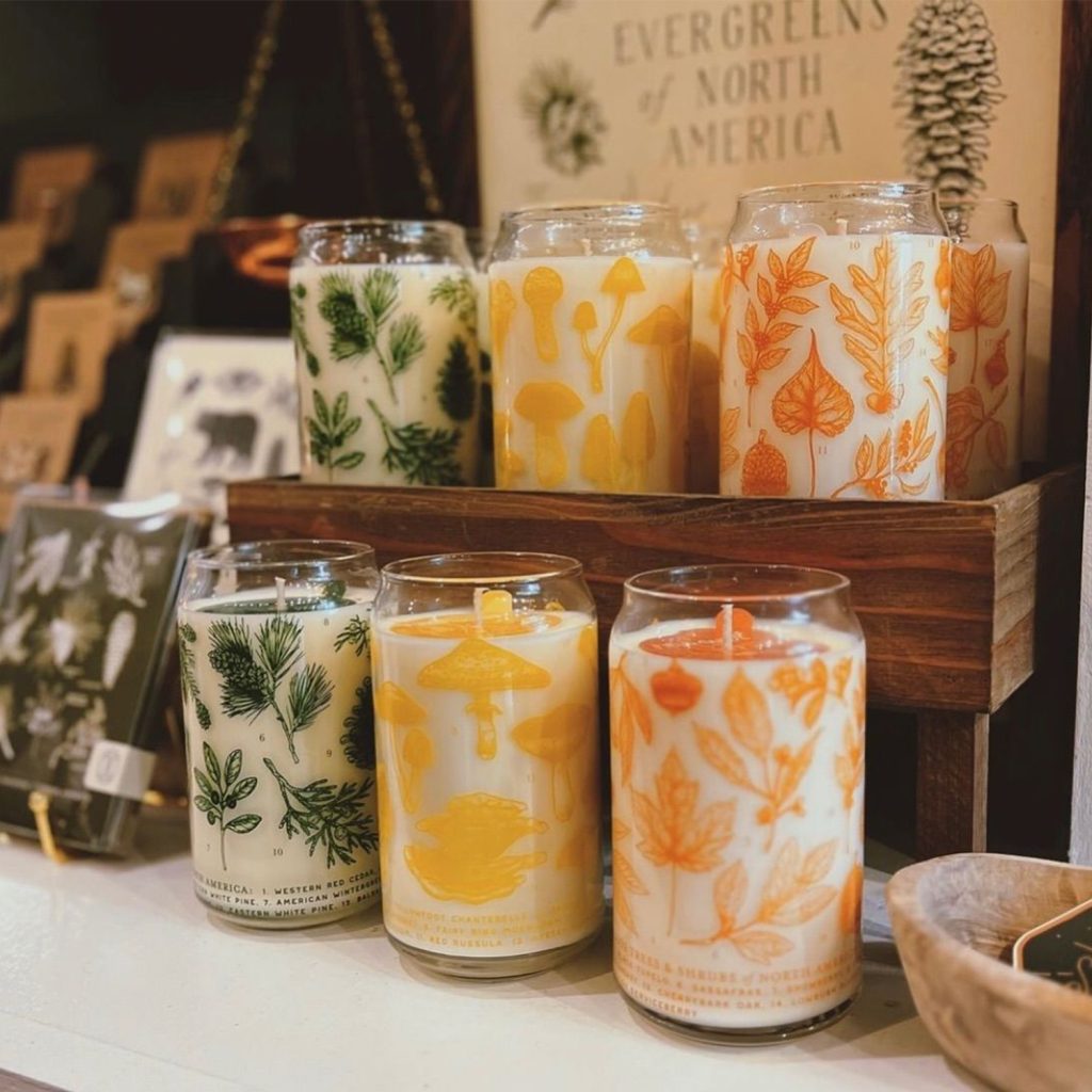 Amphores en verre avec impression florale en UV