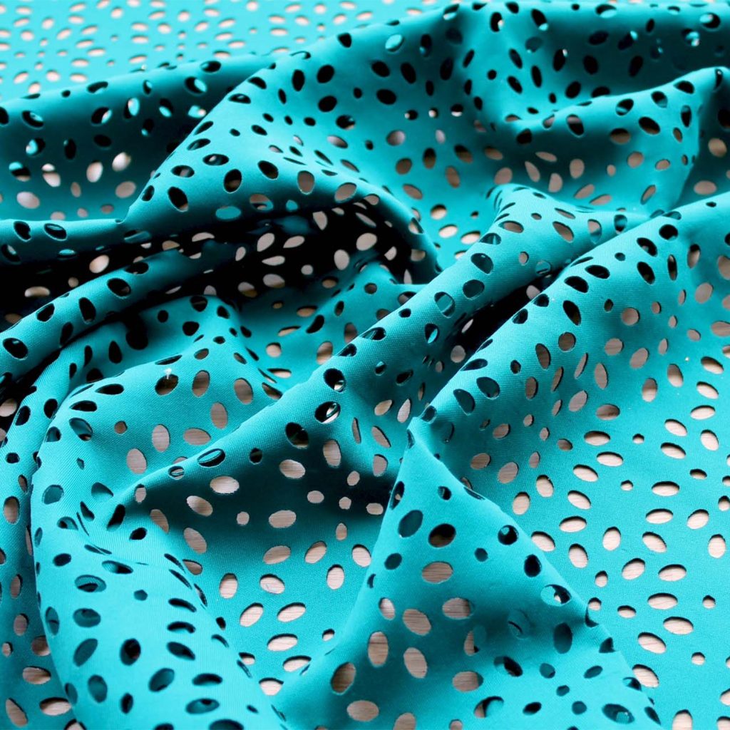 Découpe au laser CO₂ de tissu en jersey